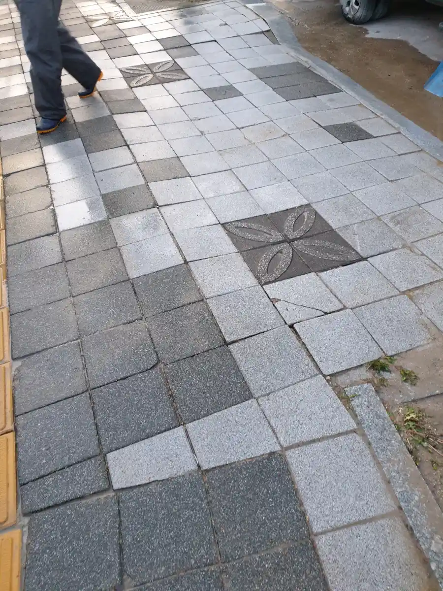 화강석포장 조경 연계 판석 보행로